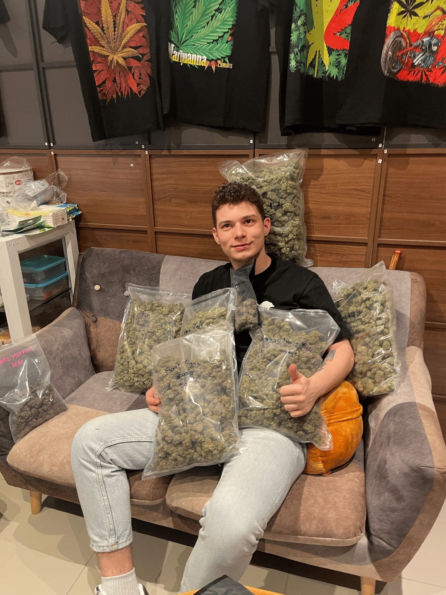 Cannabis retail store